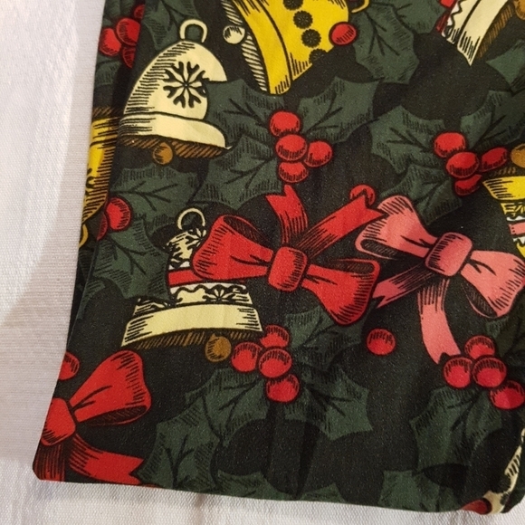 Lularoe women's one size Holiday designed leggings - Picture 2 of 3